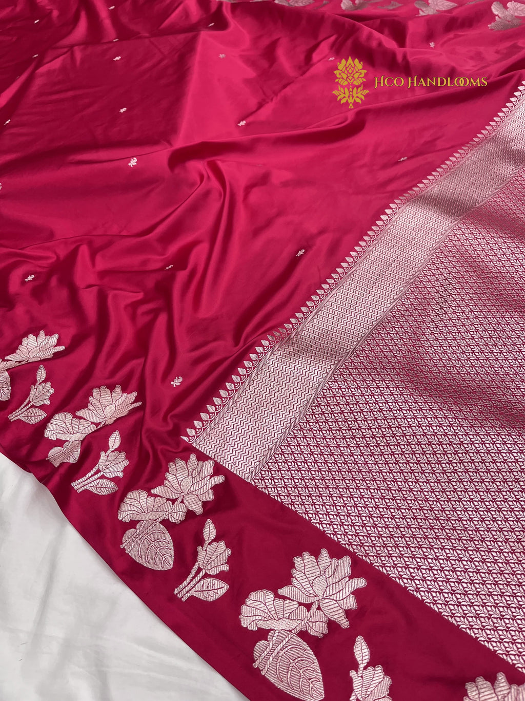 Cherry Red Premium Mashru Katan Silk Banarasi Saree - All Over Small Motifs