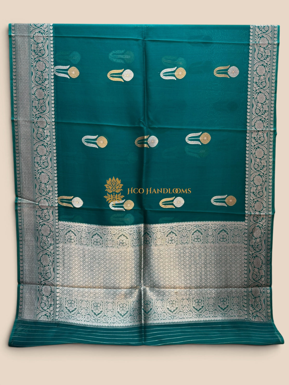 Pure Kora Silk Handloom Banarasi Saree - Kadhua Floral Motifs