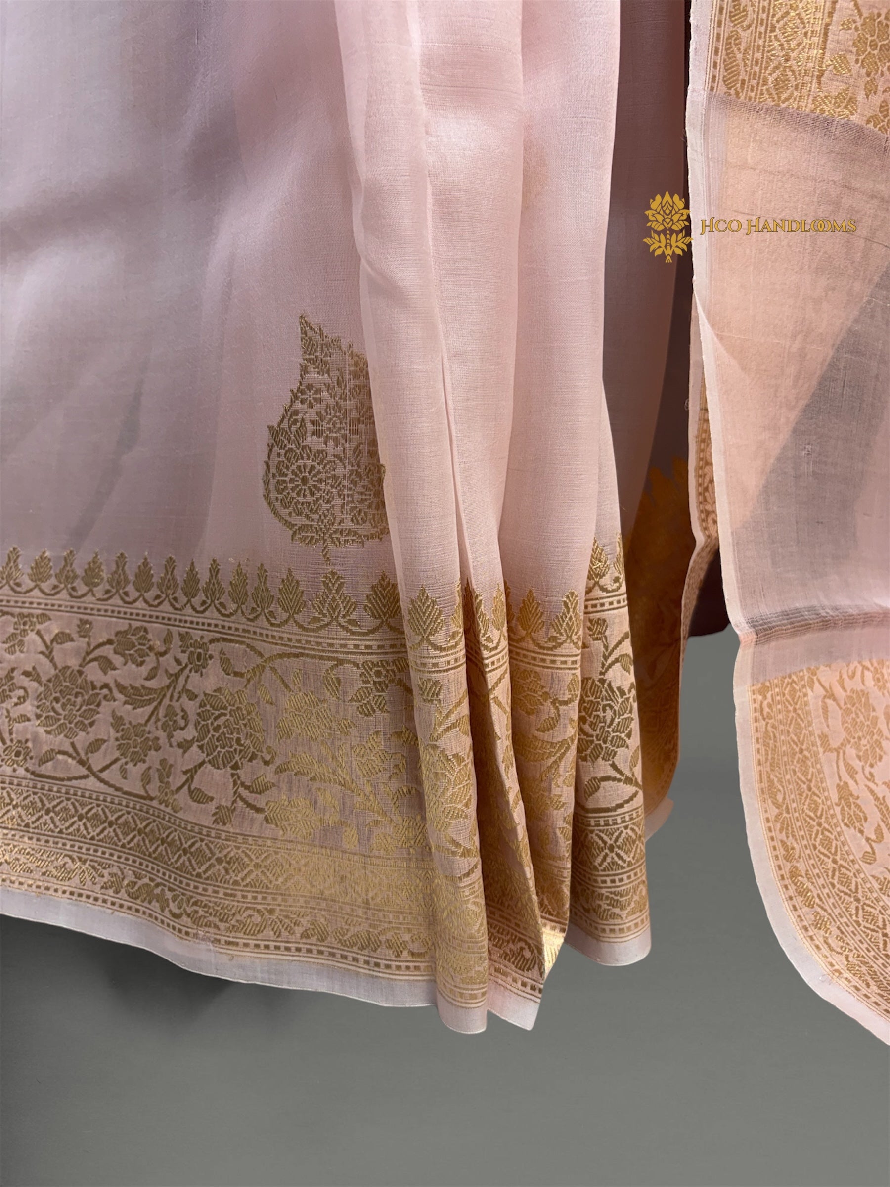 Regal Baby Pink Pure Kora Silk Handloom Banrasi Saree - All Over Kadhua Motifs