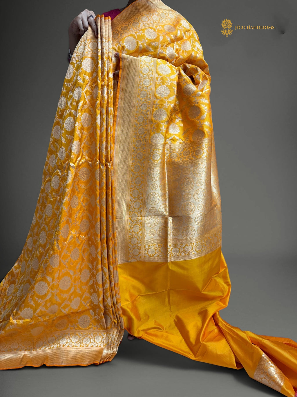 Regal Pure Katan Silk Handloom Banarasi Saree - All Over Jaal Work