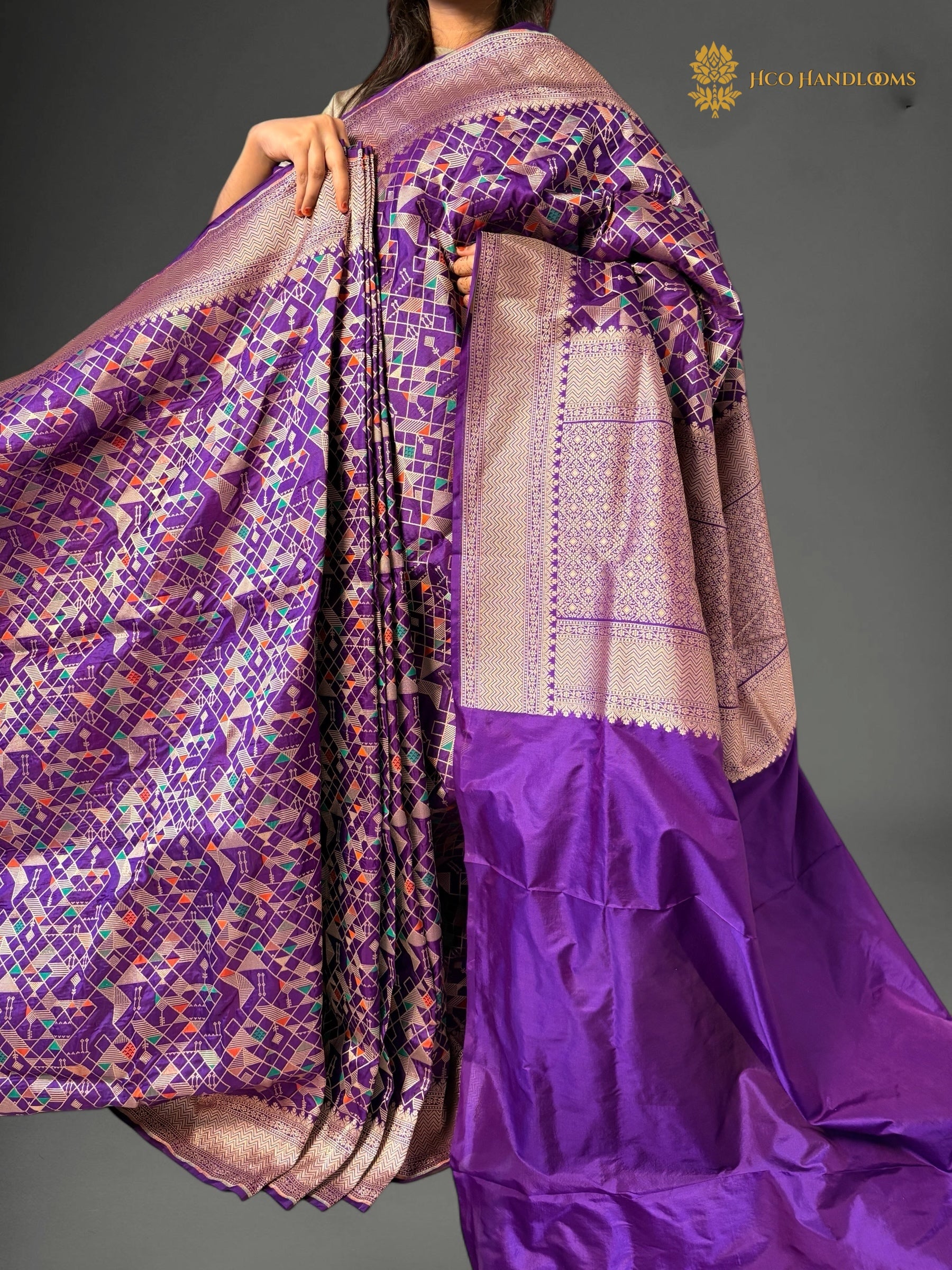 Pure Katan Silk Handloom Geometric Design Banarasi Saree