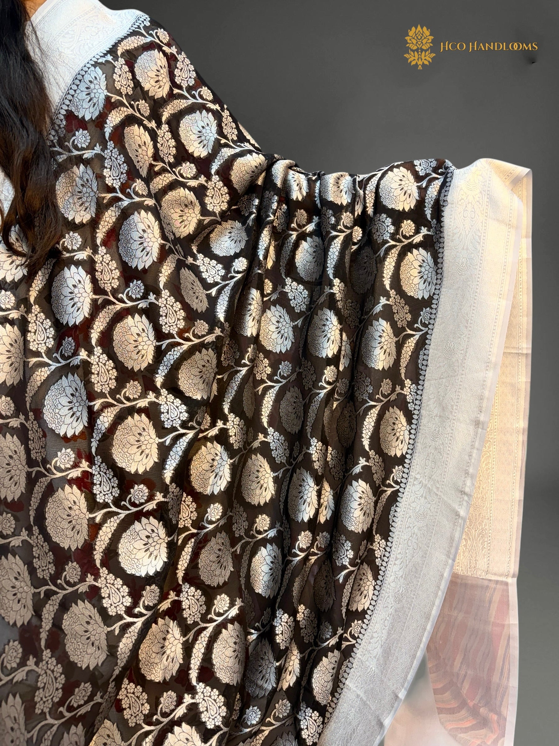 Pure Khaddi Georgette Silk Handloom Banarasi Saree With Black & Silver Contrast