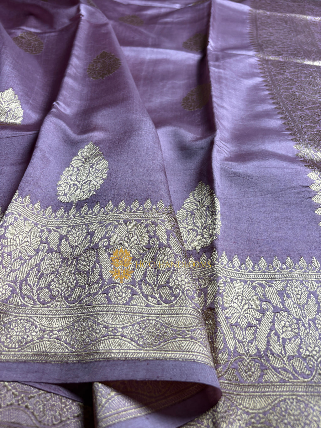 Pure Mango Katan Silk Handloom Banarasi Saree - All Over Kadhua Motifs