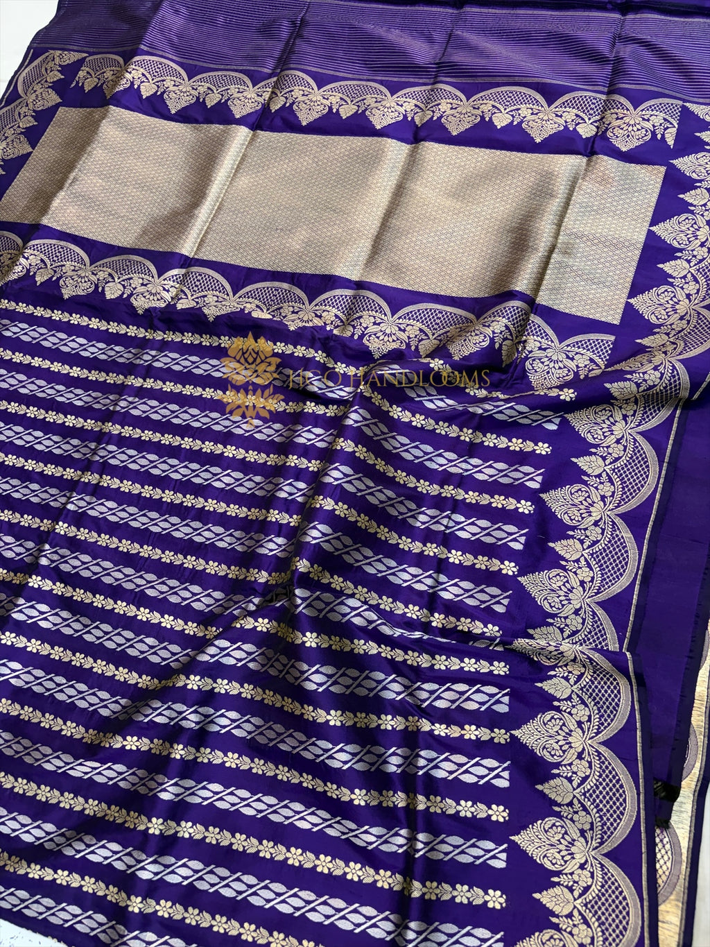 Pure Katan Silk Handloom Banarasi Saree - All Over Kadhua Jangla Work