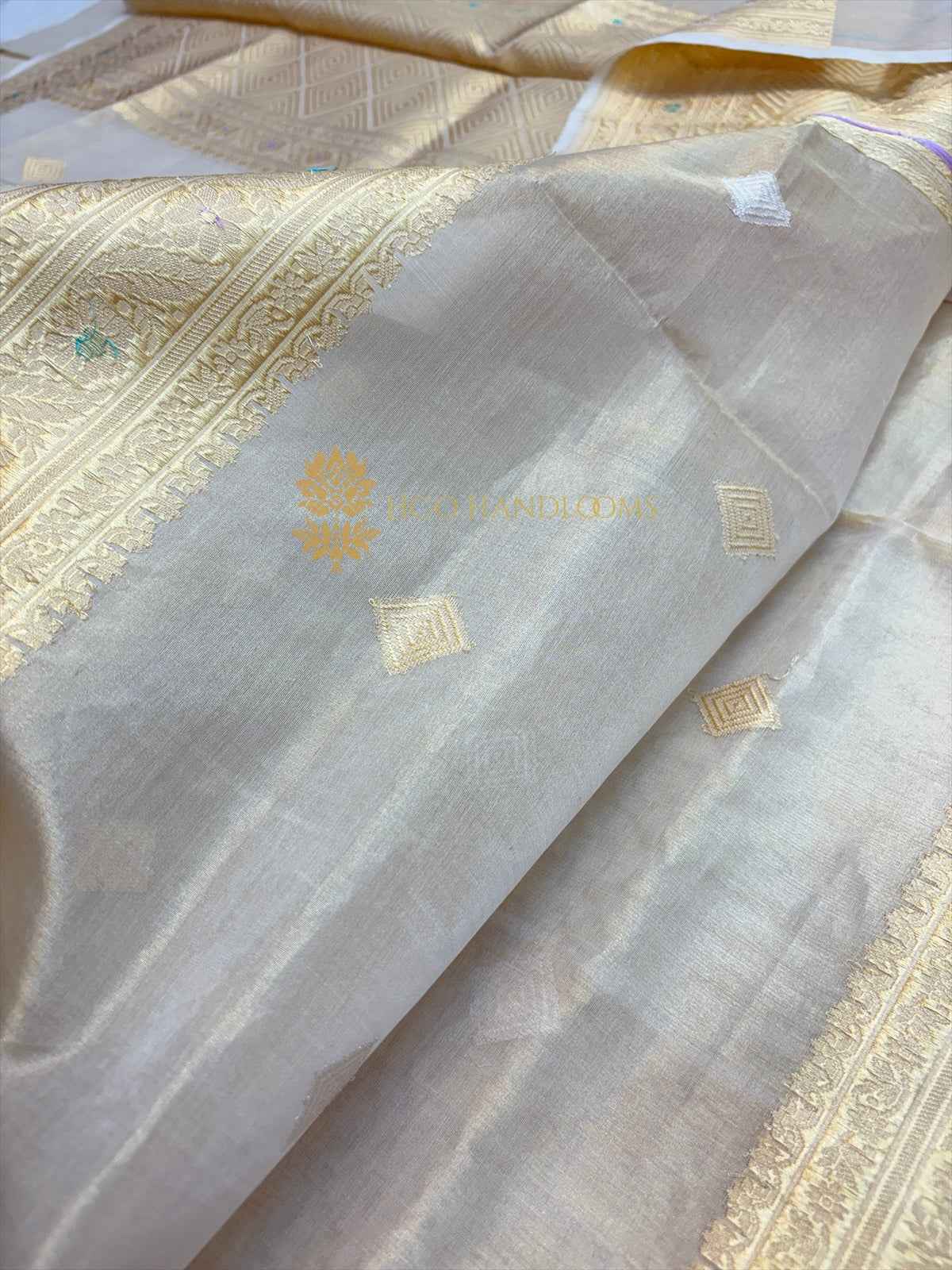 Pure Kora Tissue Silk Handloom Banarasi Saree - All Over Kadhua Motifs