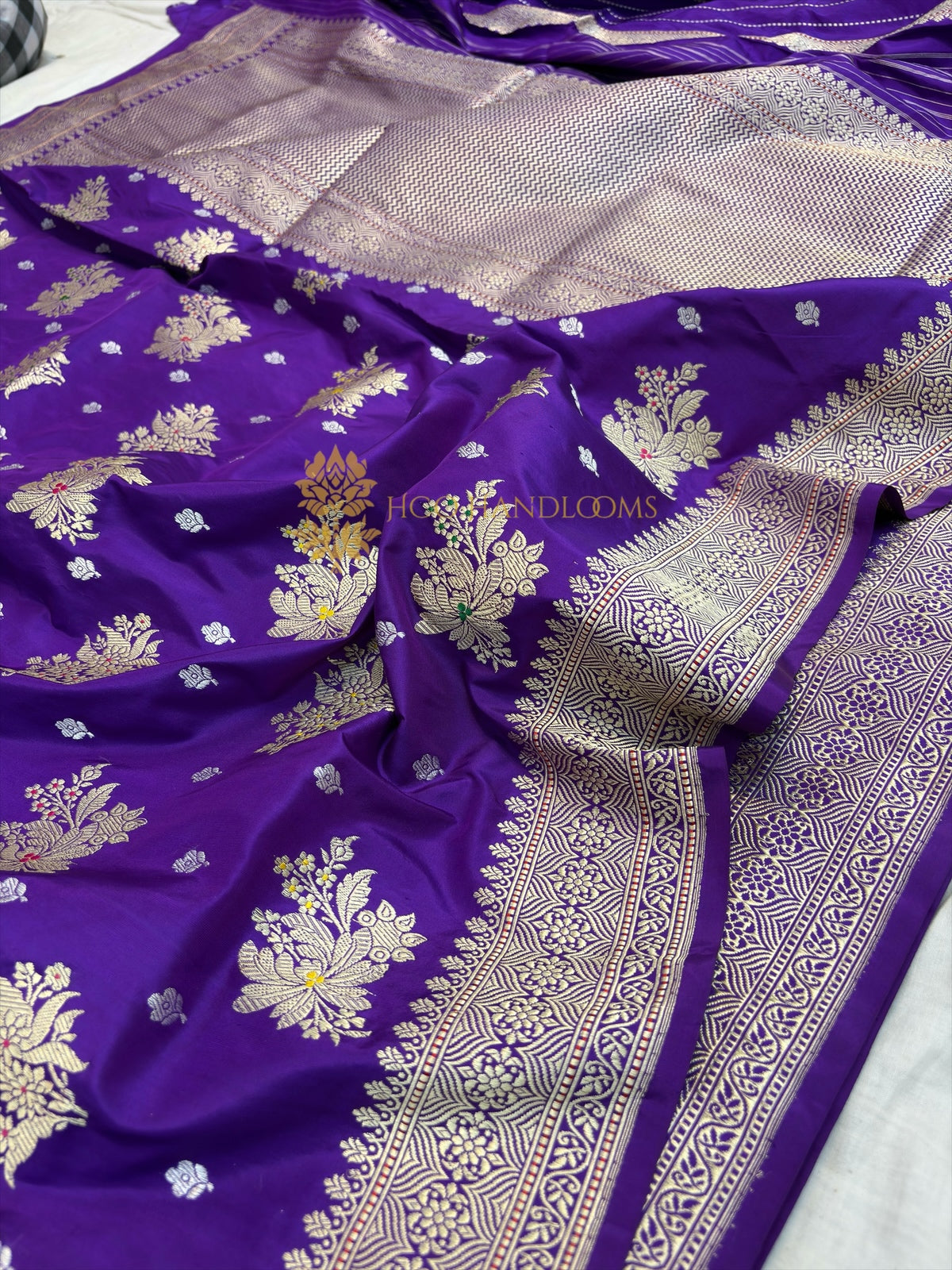 Pure Katan Silk Handloom Banarasi Saree - All Over Meenakari Kadhua Motifs