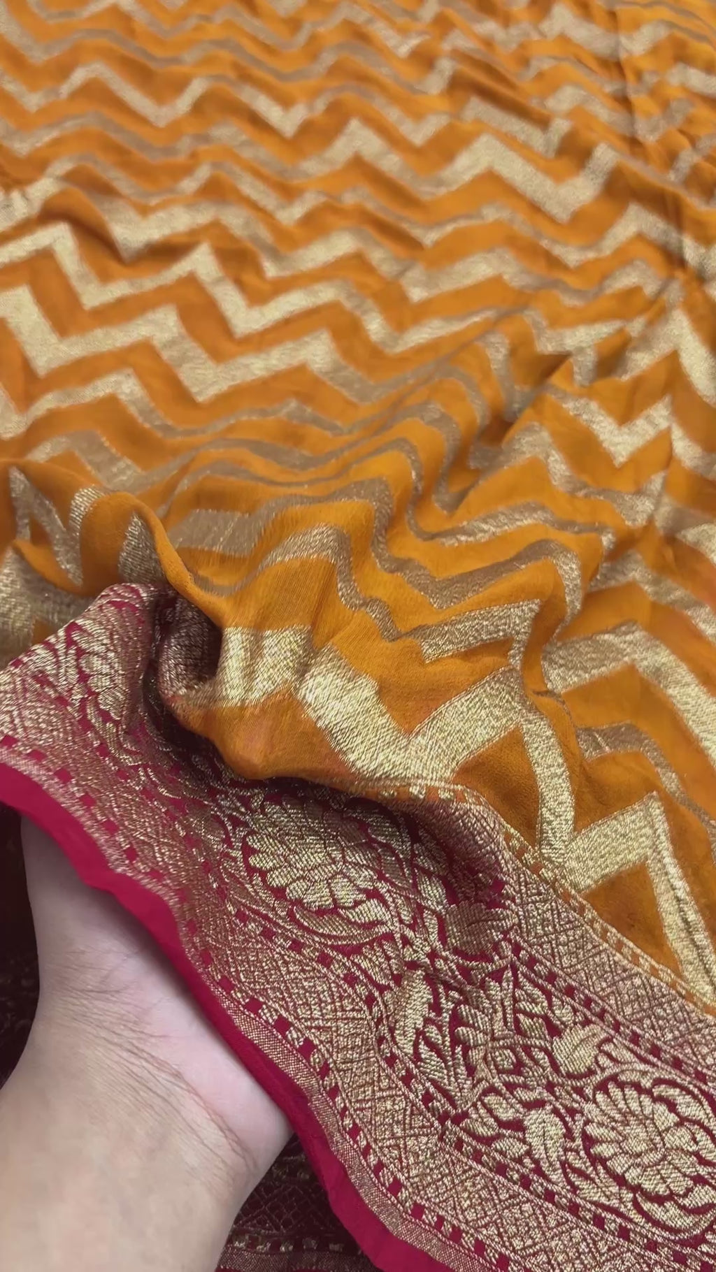 Contrast Pure Khaddi Georgette Silk handloom Banarasi Saree - Water Zari