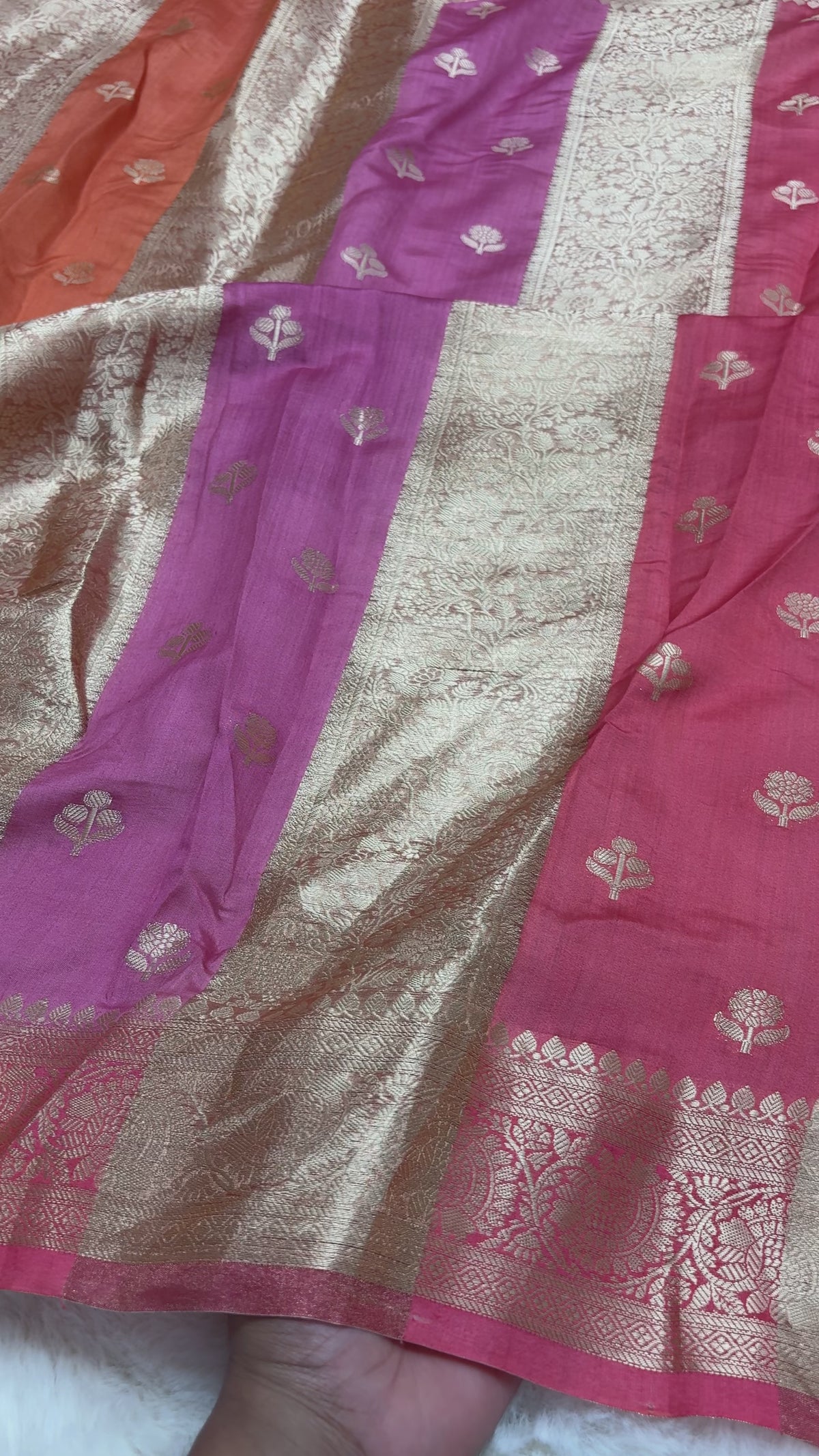 Pure Chiniya Silk Handloom Banarasi Saree - Dual Design