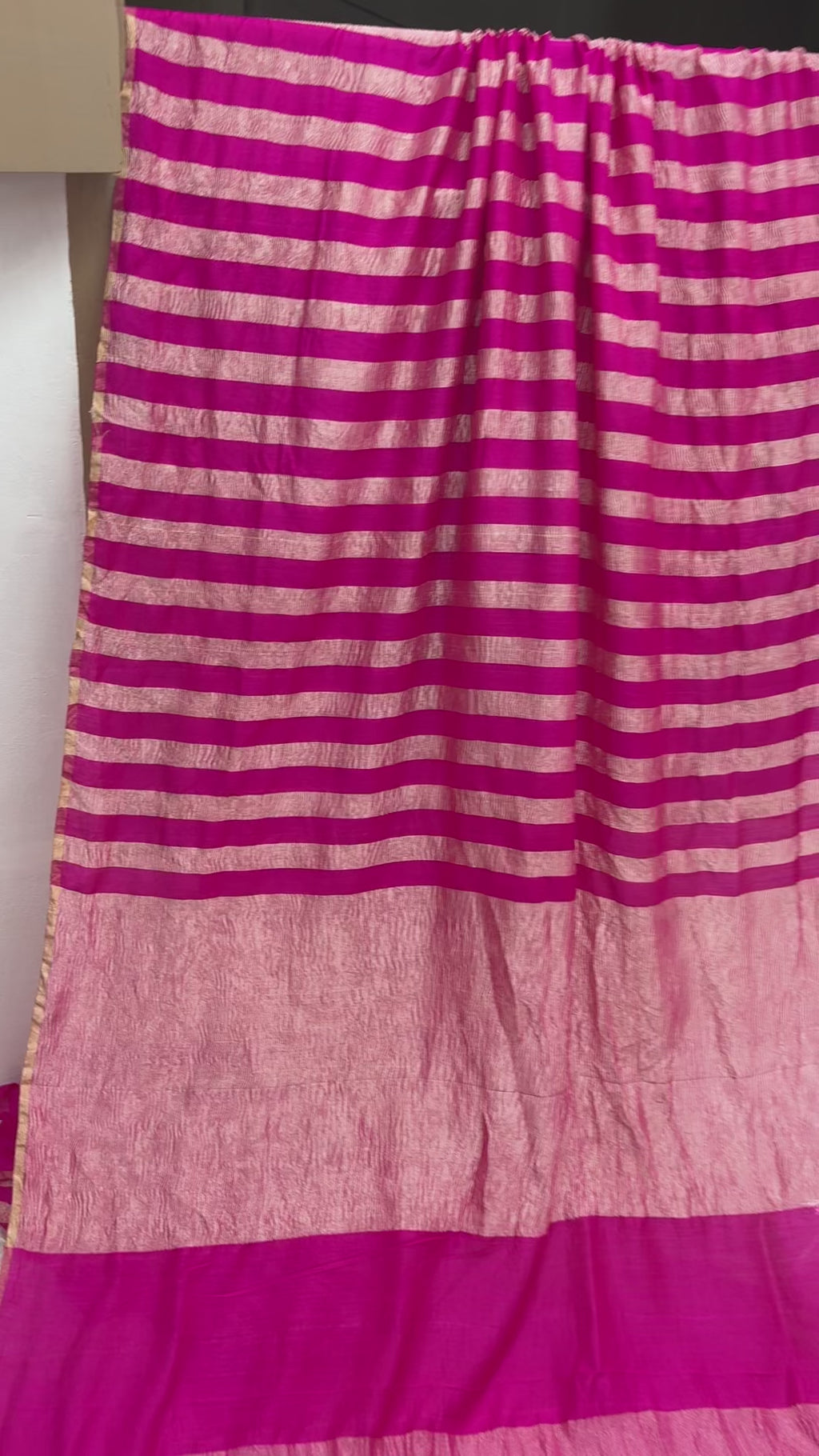 Pure Moonga Crush Tissue Silk Handloom Banarasi Saree