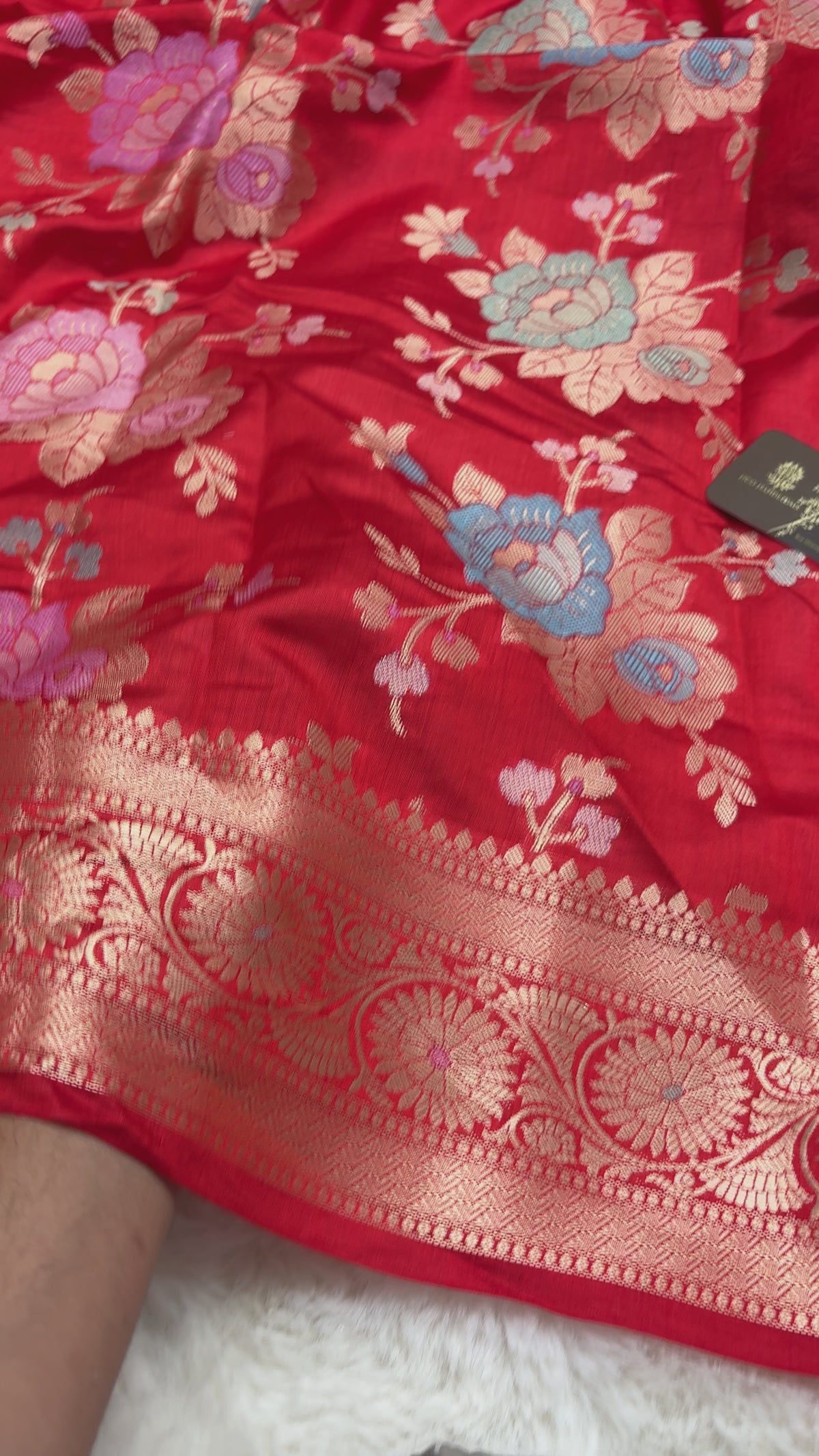 Red Pure Chiniya Silk Handloom Banarasi Saree - All Over Meenakari Motifs