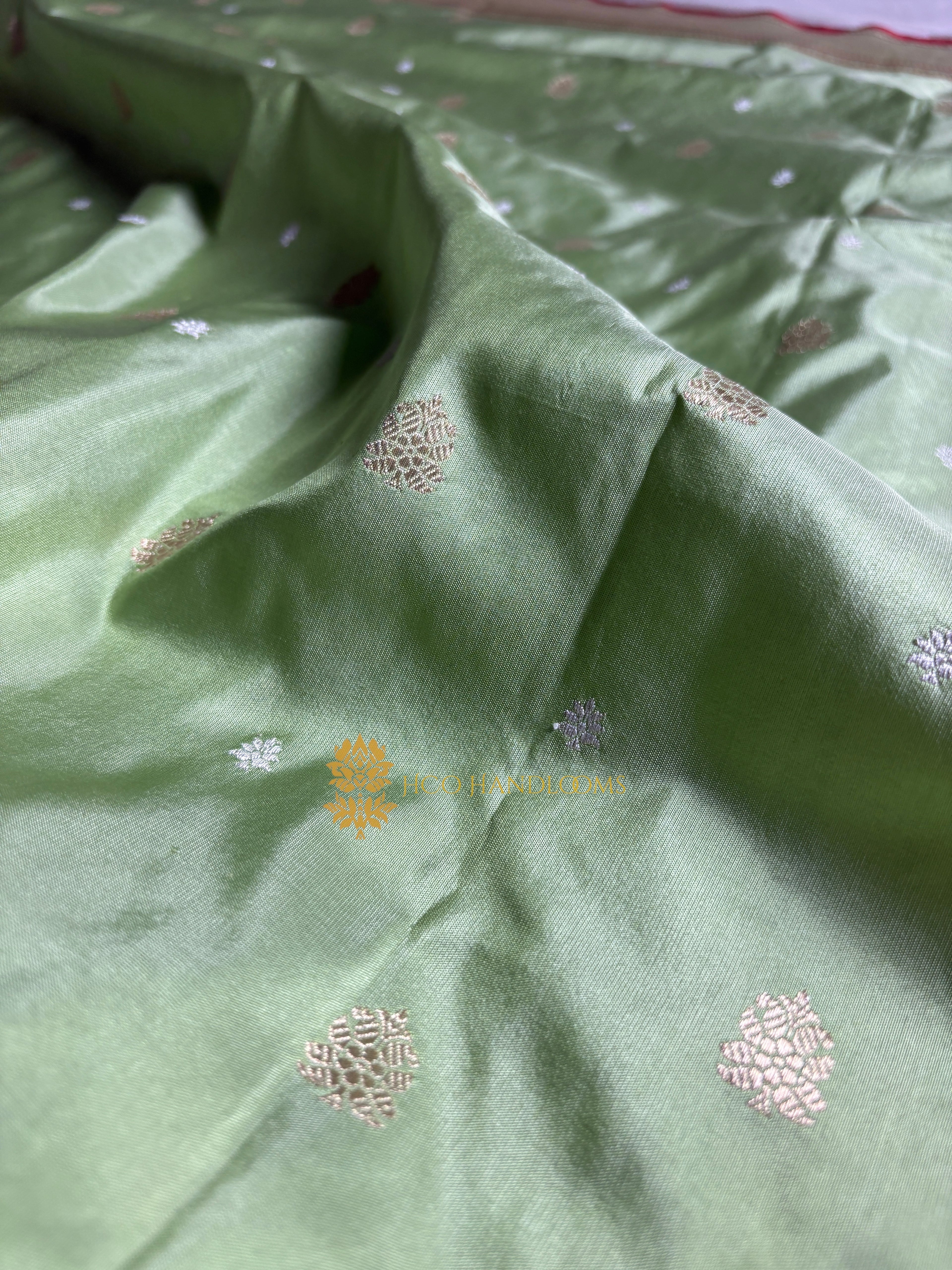 Pure Katan Silk Handloom Banarasi Saree - All Over Kadhua Motifs