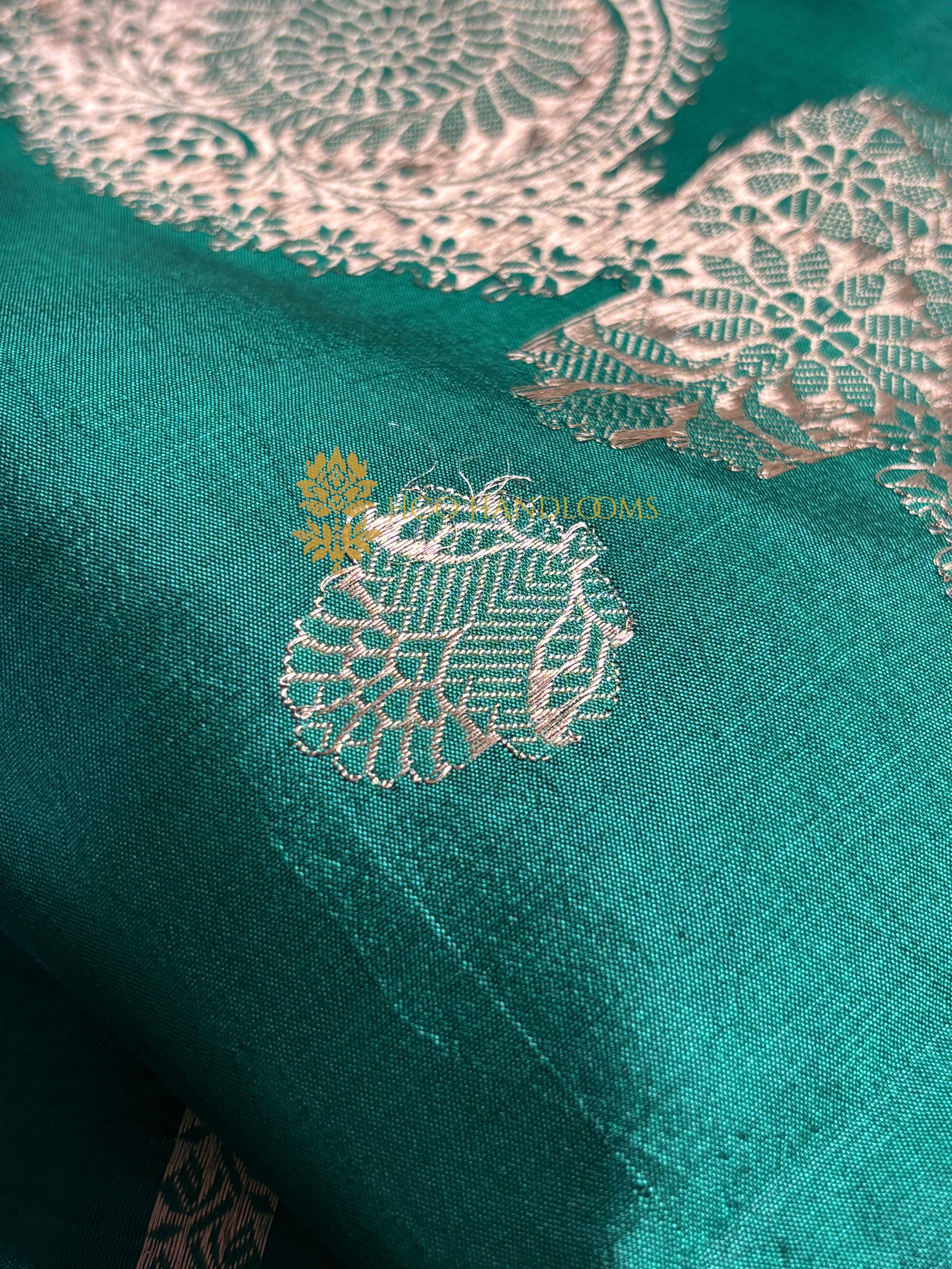 Turquoise Pure Mango Katan Silk Handloom Banarasi Saree - All Over Floral Motifs