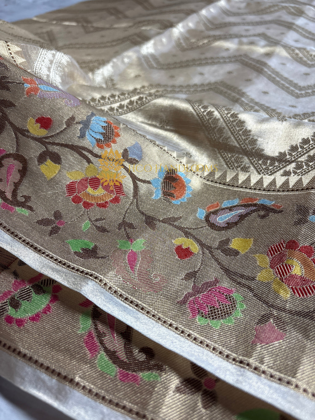 Pure Tissue Silk Meenakari Handloom Banarasi Saree