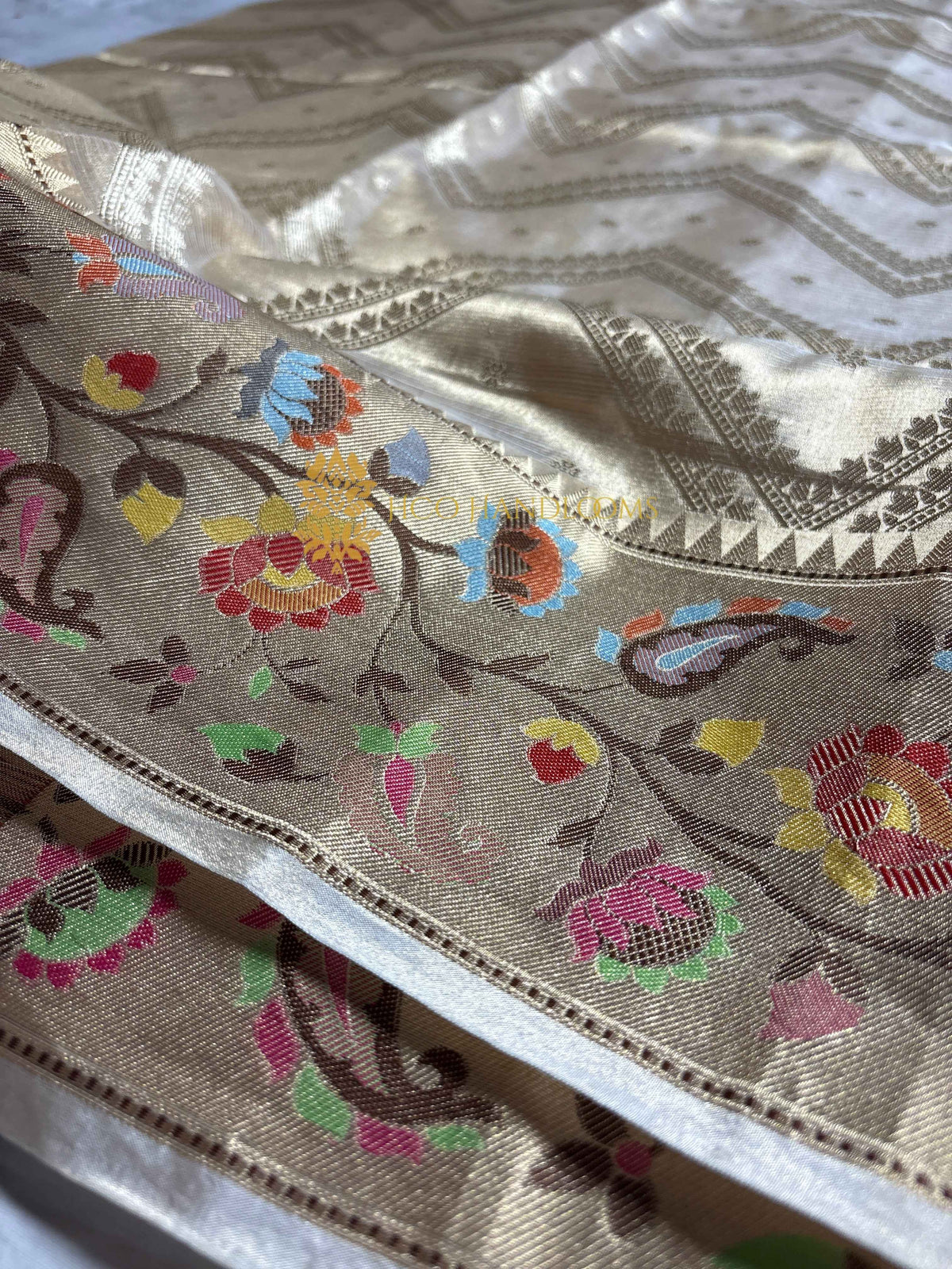 Pure Tissue Silk Meenakari Handloom Banarasi Saree