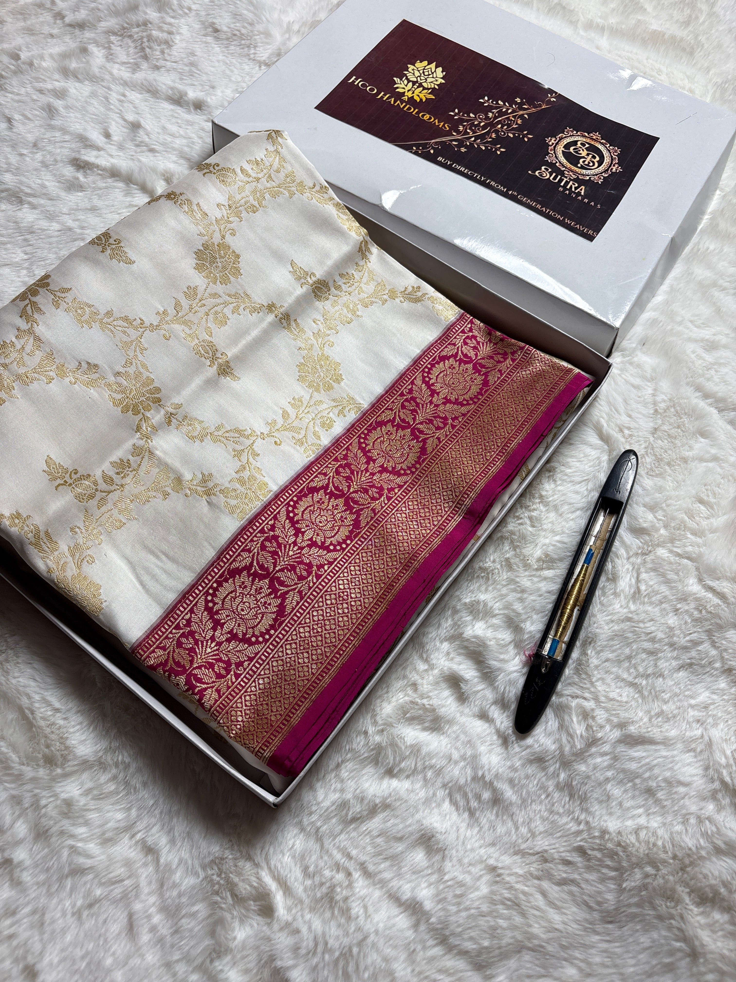 Pure Katan Silk Handloom Banarasi Saree - All Over Kadhyal Jangla