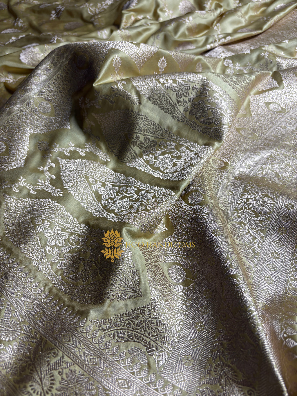 Premium Mashru Katan Silk Jangla Floral Banarasi Saree