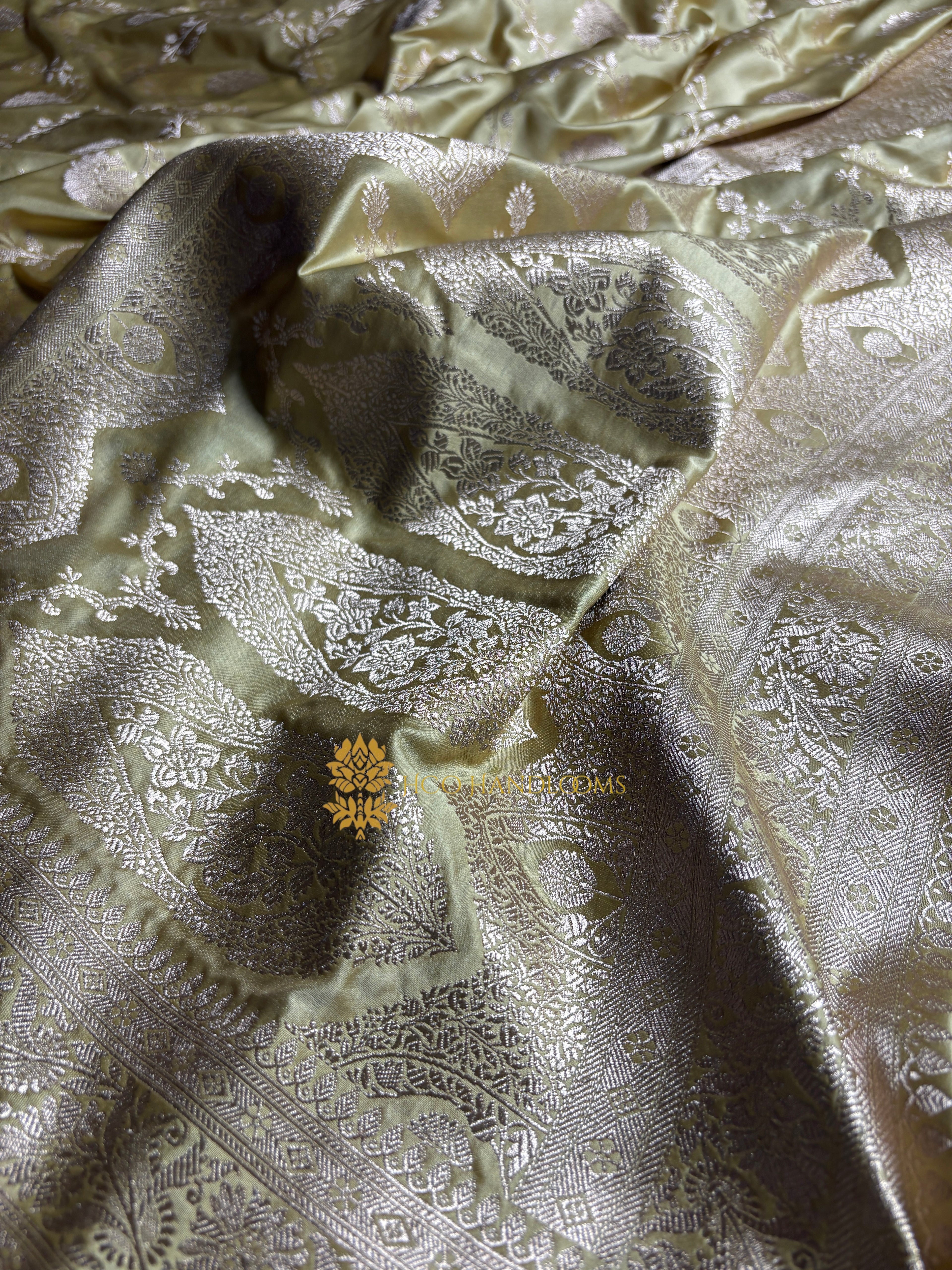 Premium Mashru Katan Silk Jangla Floral Banarasi Saree