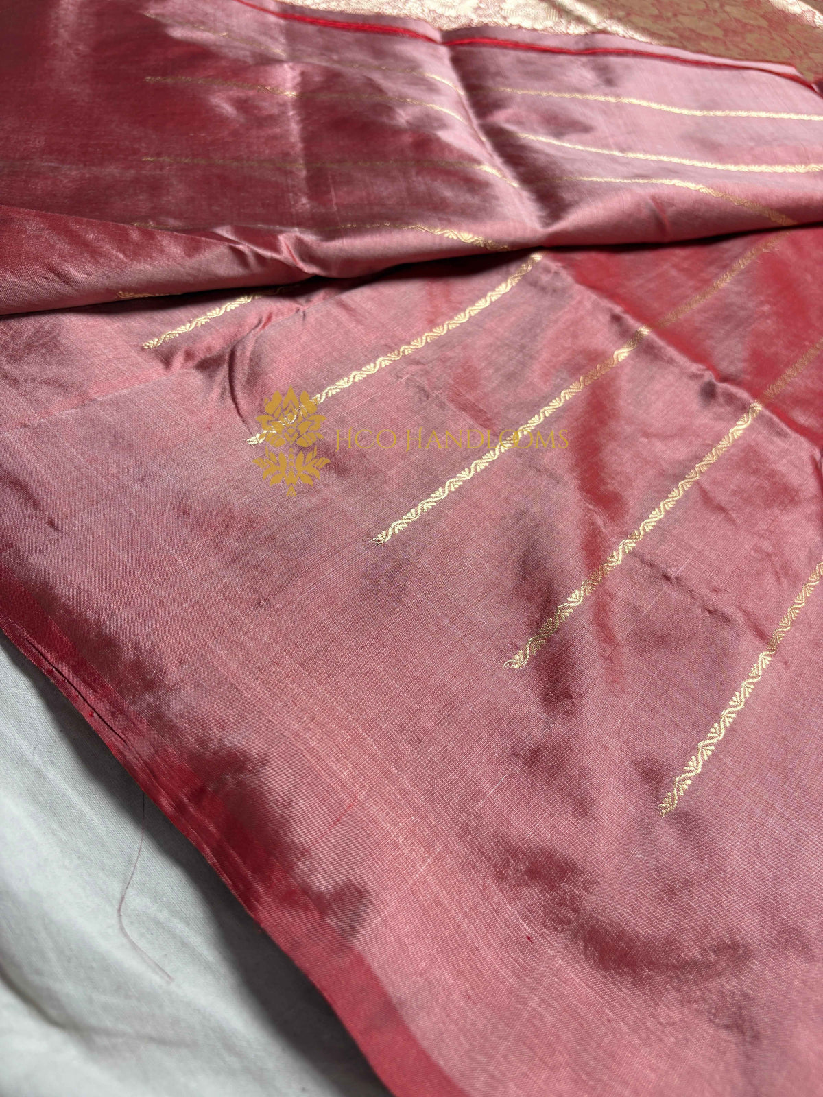Copper Pure Katan Silk Handloom Banarasi Saree - All Over Kadhua Motifs