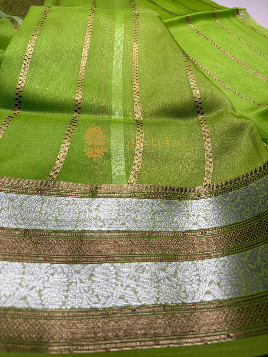 Green Pure Kora Silk Handloom Banarasi Saree - All Over Kadhua Motifs