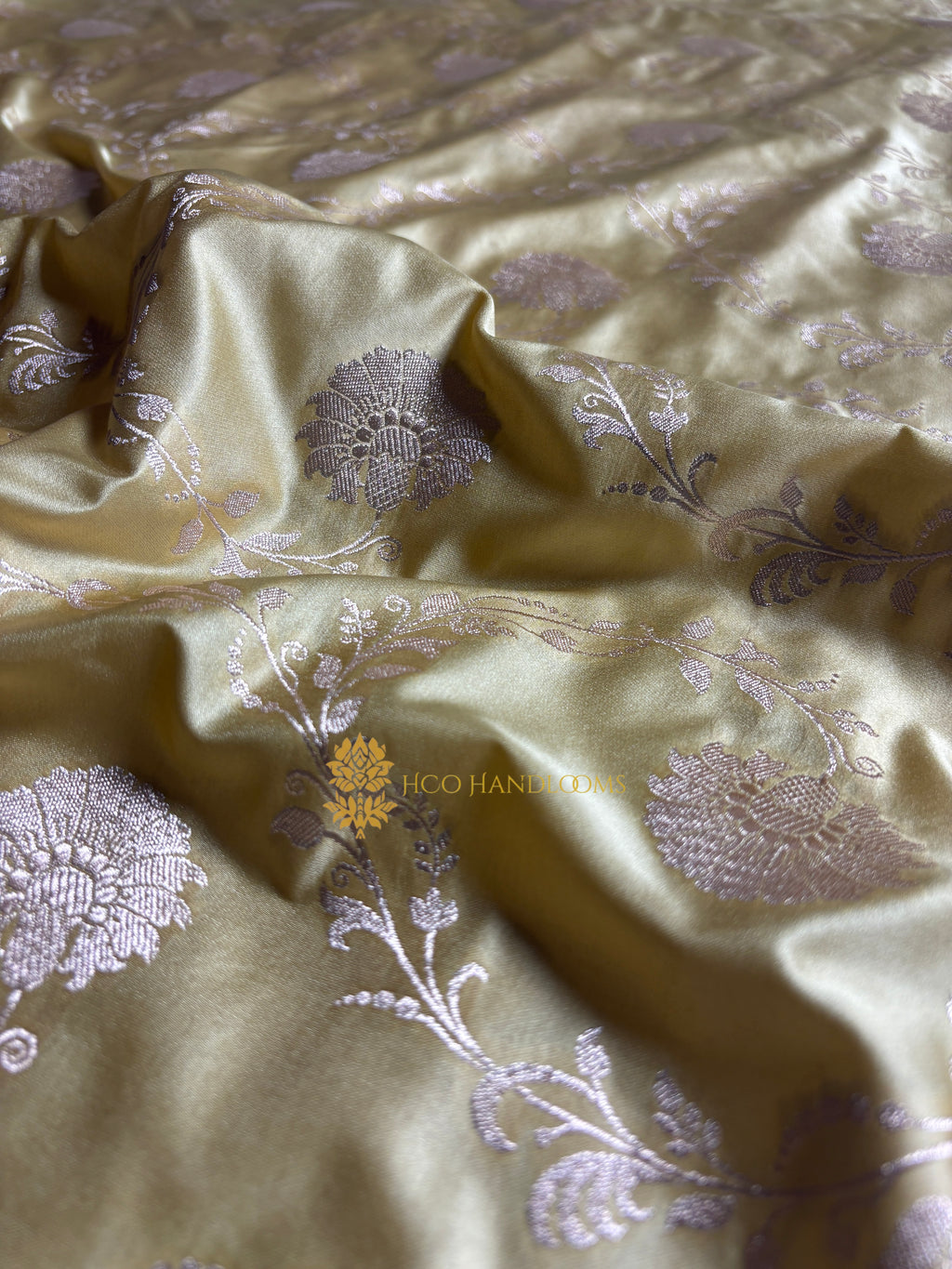 Premium Mashru Katan Silk Jangla Floral Banarasi Saree