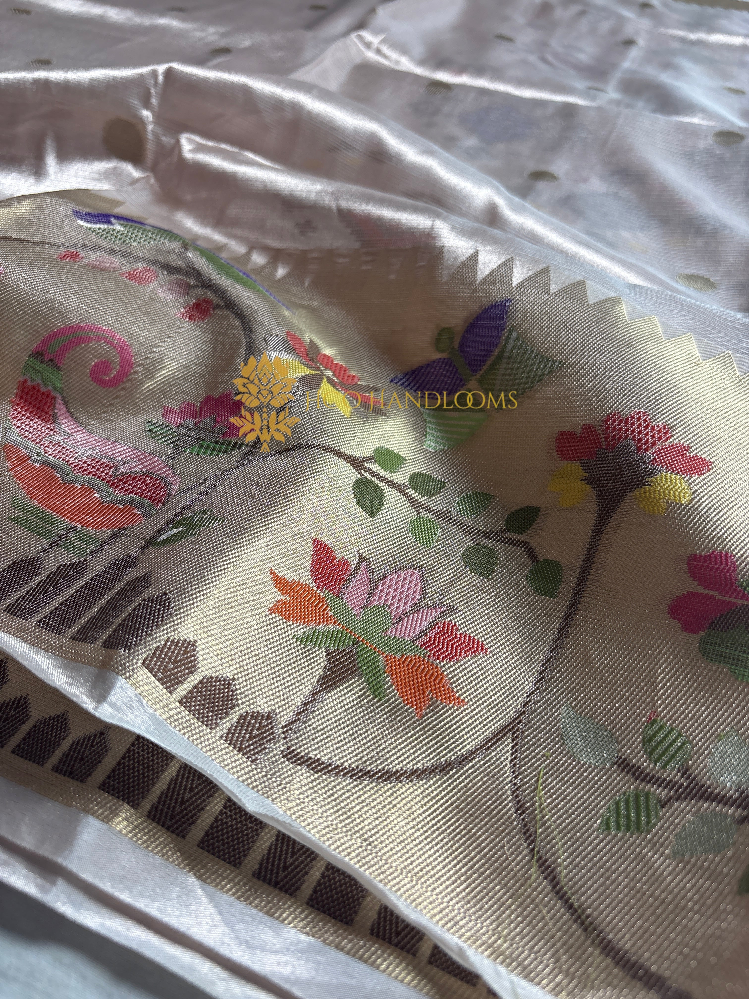 Pure Tissue Silk Handloom Meenakari Banarasi Saree