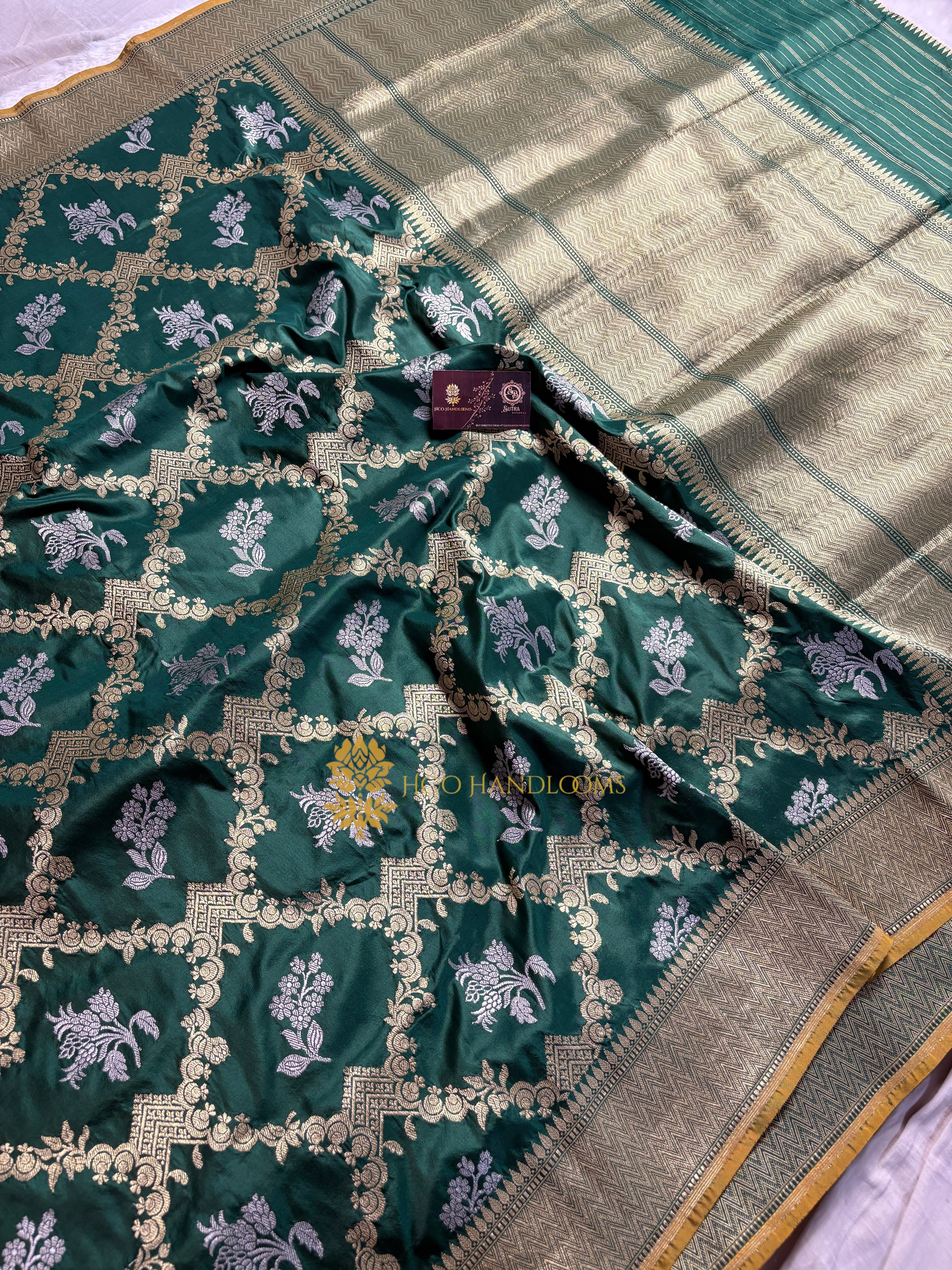 Pure Katan Silk Handloom Banarasi saree - All Over Kadhua Jangla