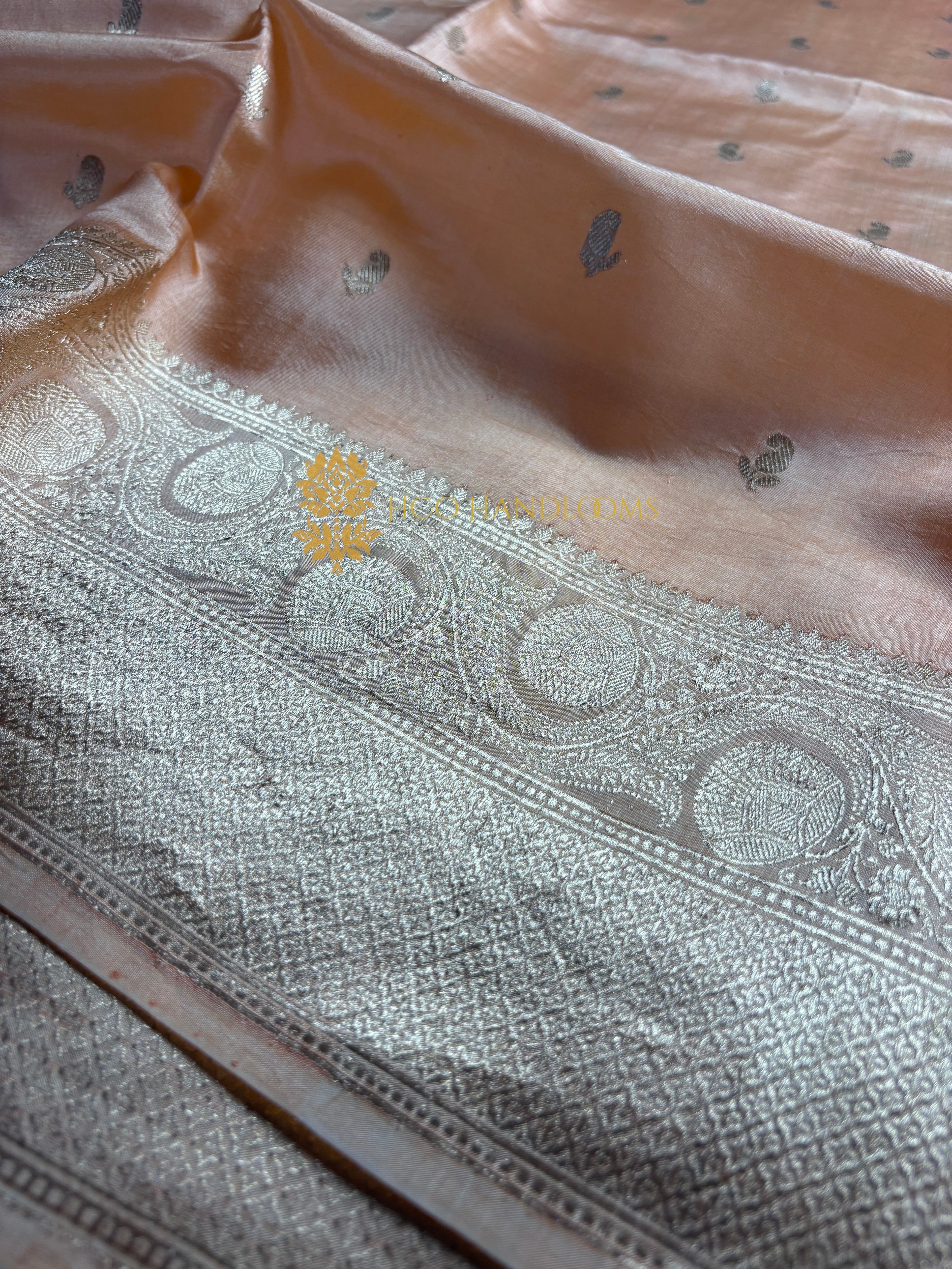 Peach Pure Mango Katan Silk Handloom Banarasi Saree - All Over Kadhua Motifs