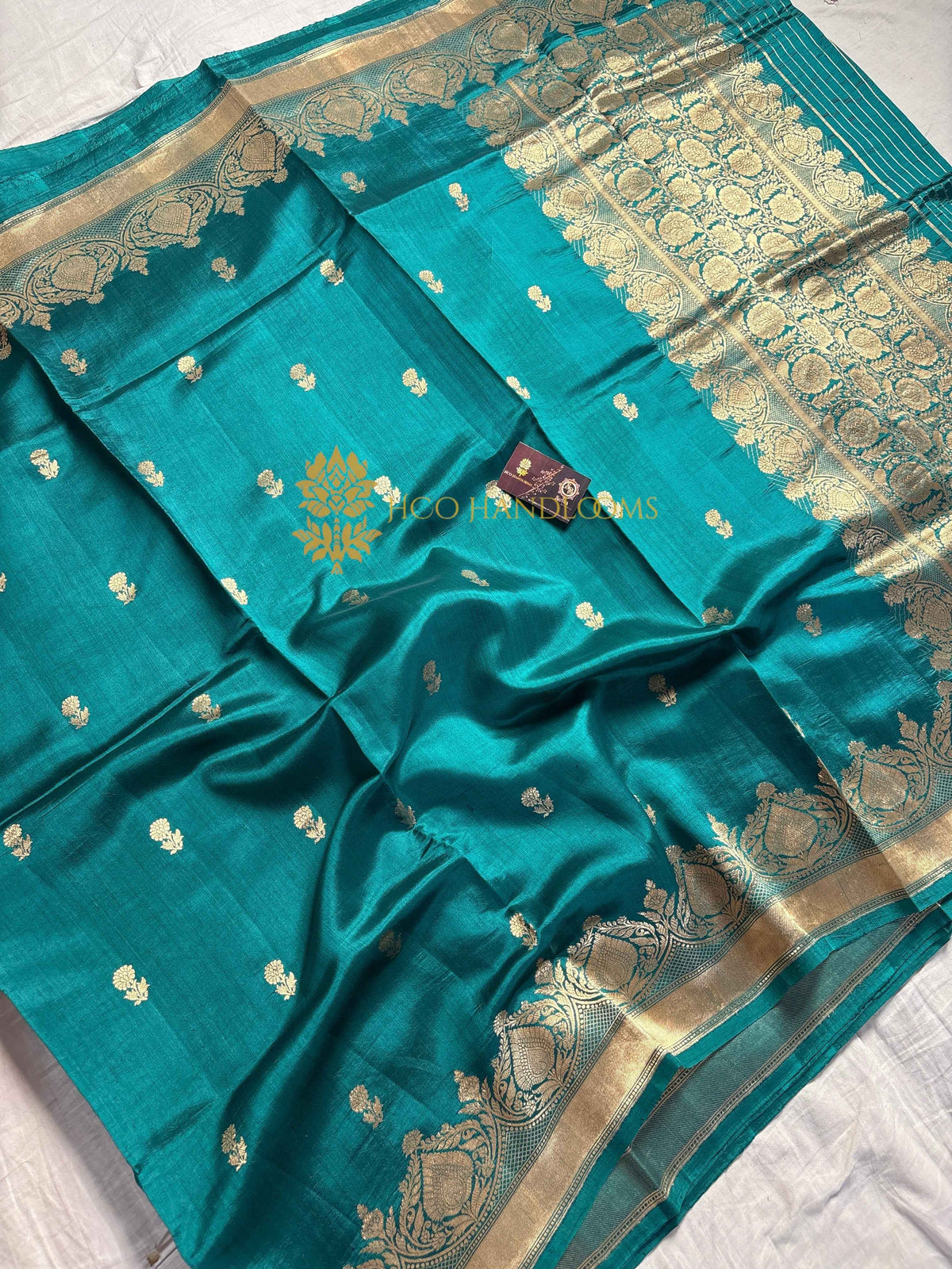 Teal Green Pure Mango Katan Silk Handloom Banarasi Saree - All Over Floral Motifs