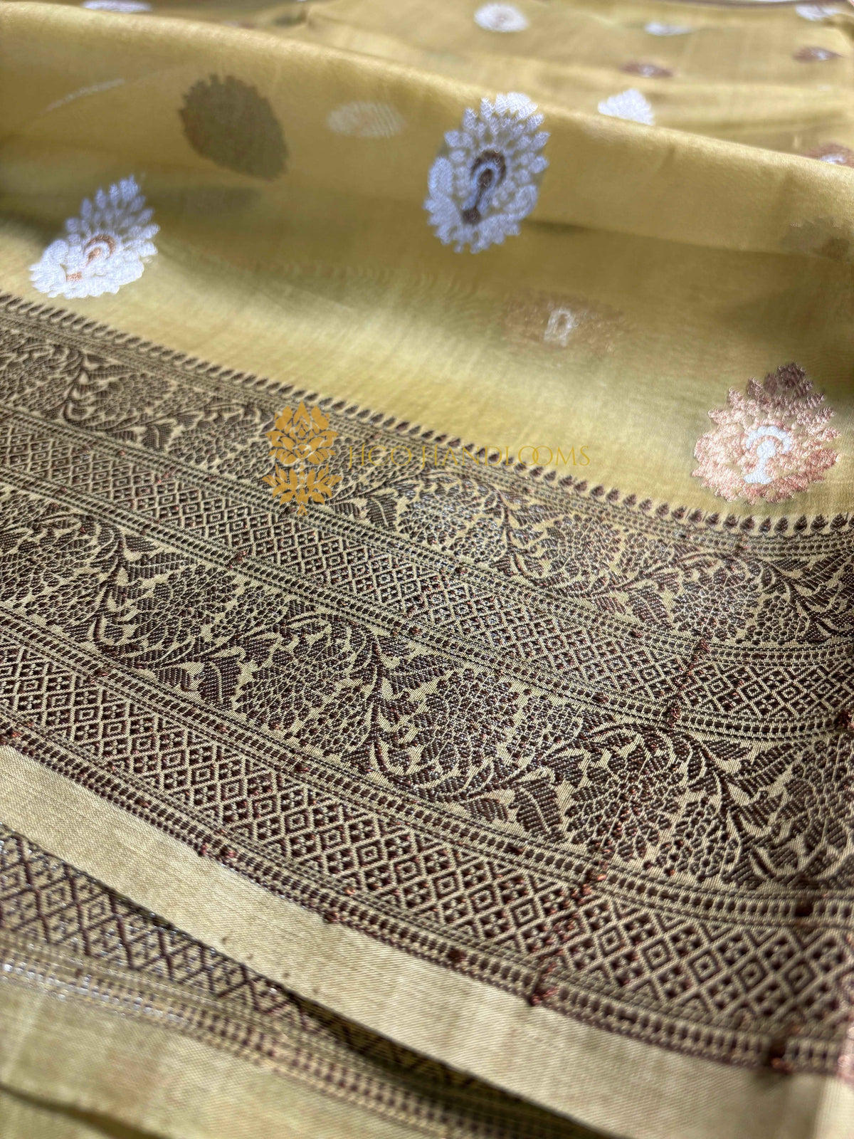 Dusty Pista Pure Kora Silk Handloom Banarasi Saree - All Over Kadhua Motifs