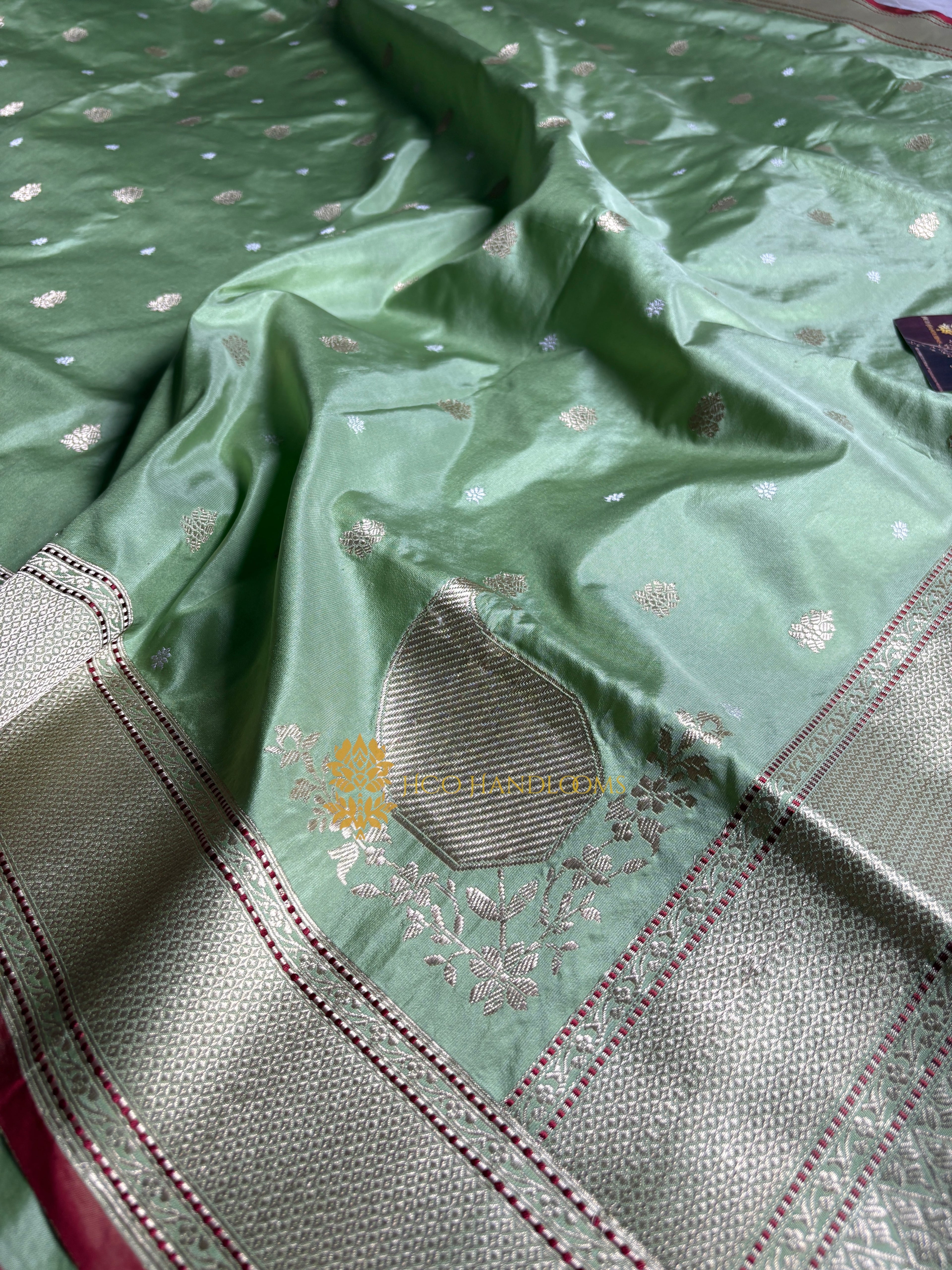 Pure Katan Silk Handloom Banarasi Saree - All Over Kadhua Motifs