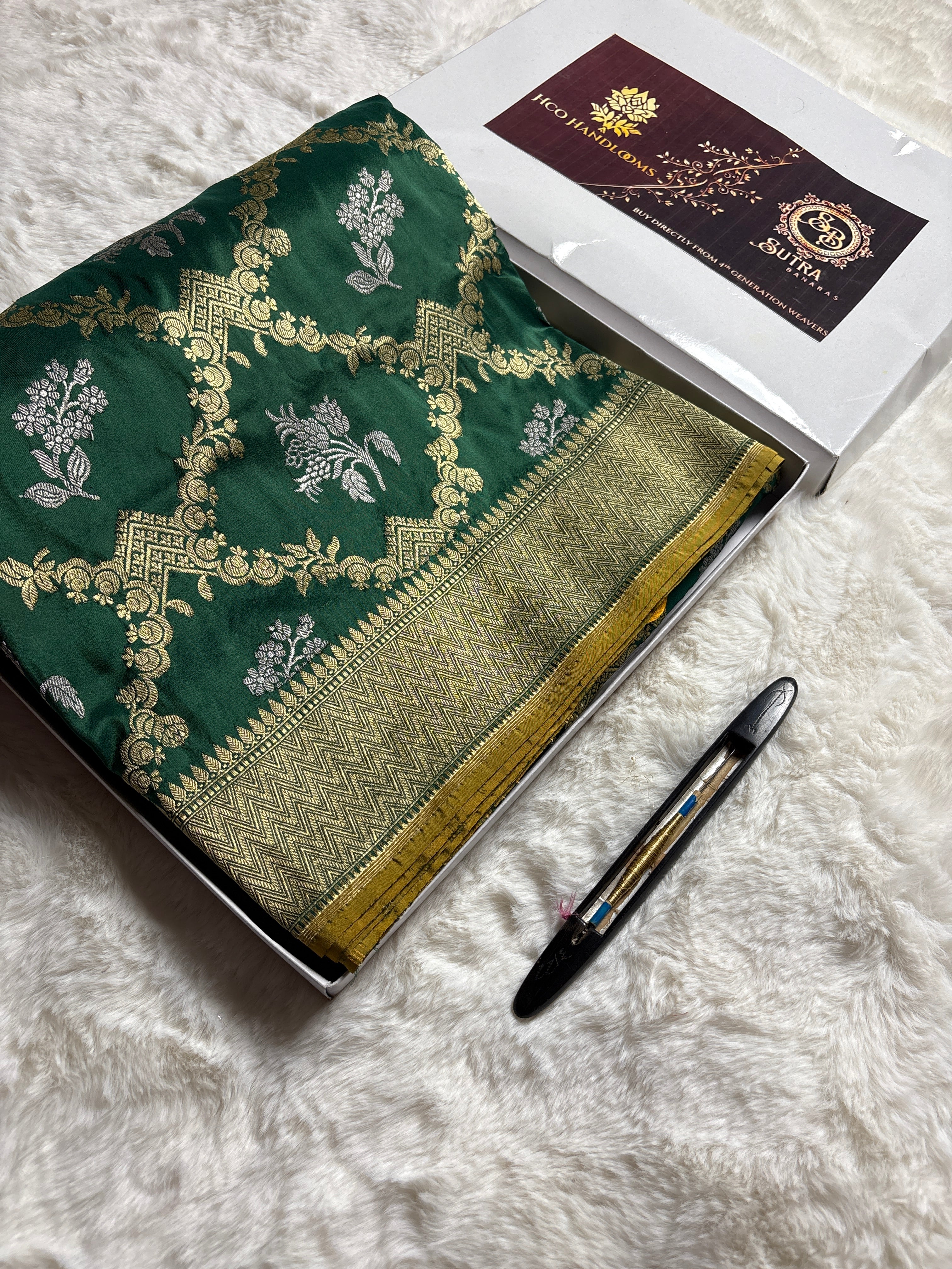 Pure Katan Silk Handloom Banarasi saree - All Over Kadhua Jangla